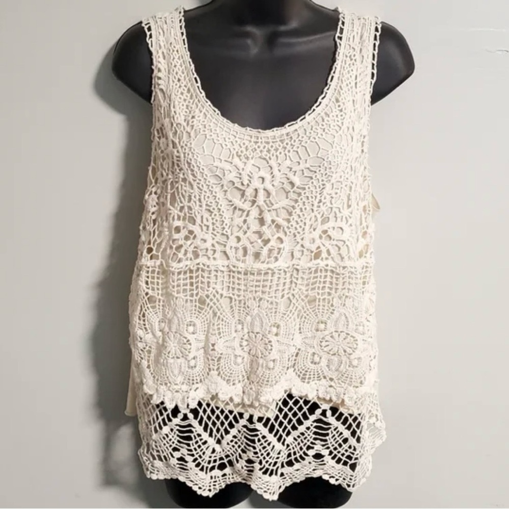 ❤️ Mudd Women's Crochet Lace Tank Top in Beige